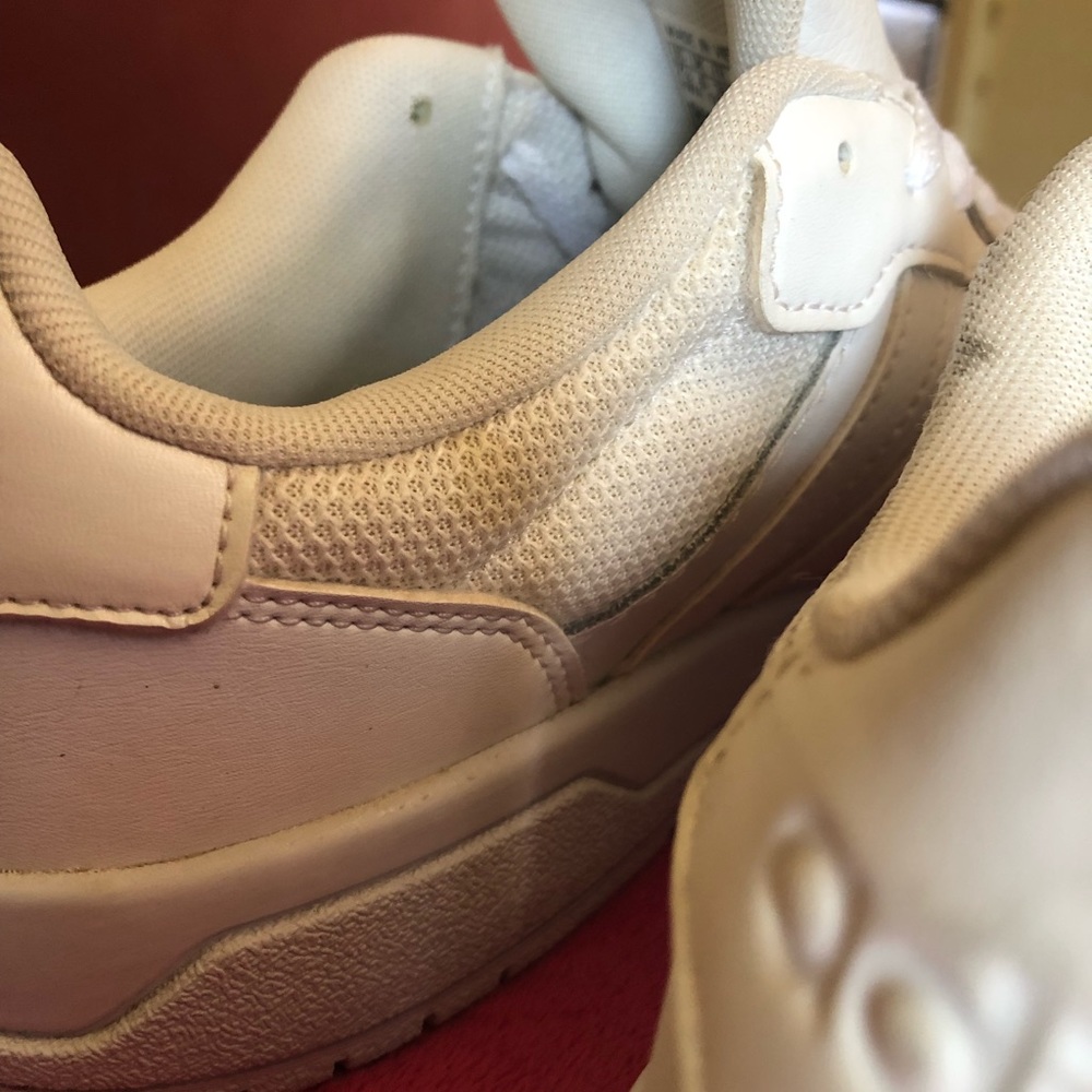Adidas - Picture 7 of 7